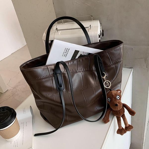 

c designer pu leather shoulder bags women 2021 high capacity handbags travel luxury hand bag female large shoulder bag