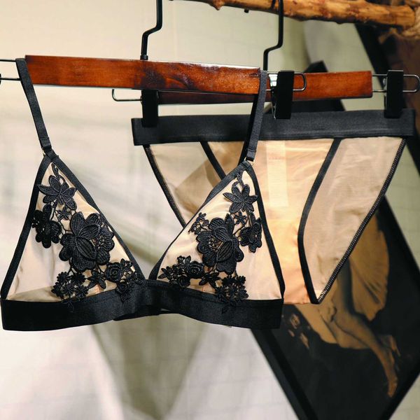 

french super thin rimless triangle cup water soluble lace bra 332, Red;black