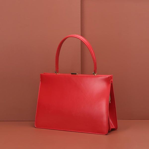 

design leather bag ladies new fashion retro handbags european and american high-quality classic business briefcase 1002