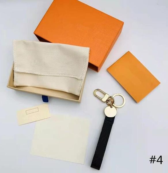 

2021 color key chain letters real fashion leather car fashion keychains ring hanging rope lovely wallet chain portachiavi with box, Silver