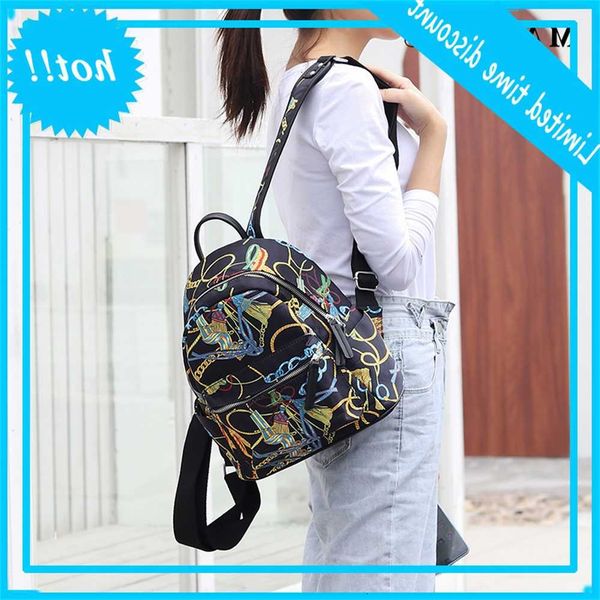 

maidudu women's 2020 new high capacity fashion trend graffiti printed backpack