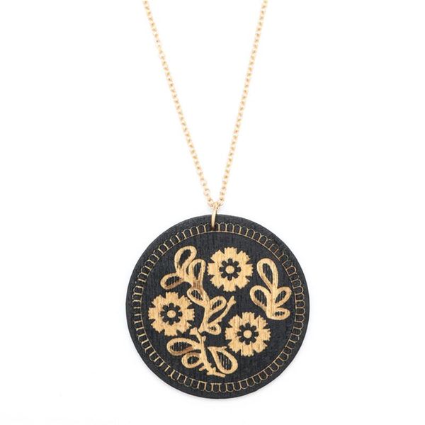 

Free shipping fashion new ladies jewelry Christmas gifts geometric round wooden carving pattern pendant, Silver