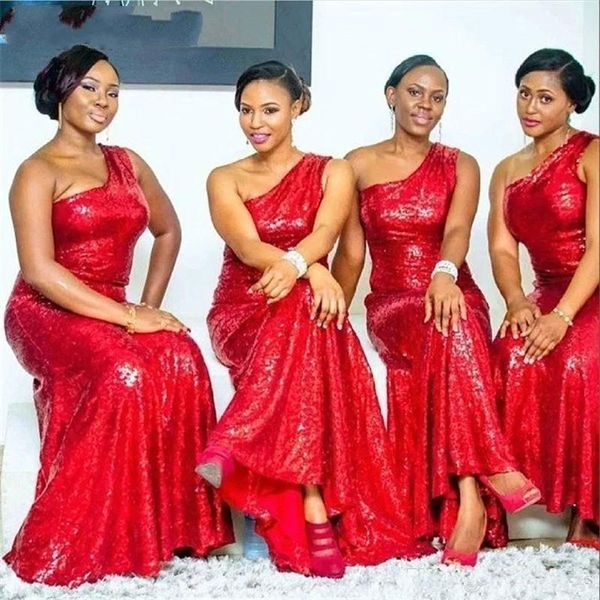 Vestidos de dama de honra de um ombro vermelho lantejas de uma linha de linhagem personalizada feita de tamanho grande de tamanho africano, convidado do casamento no país