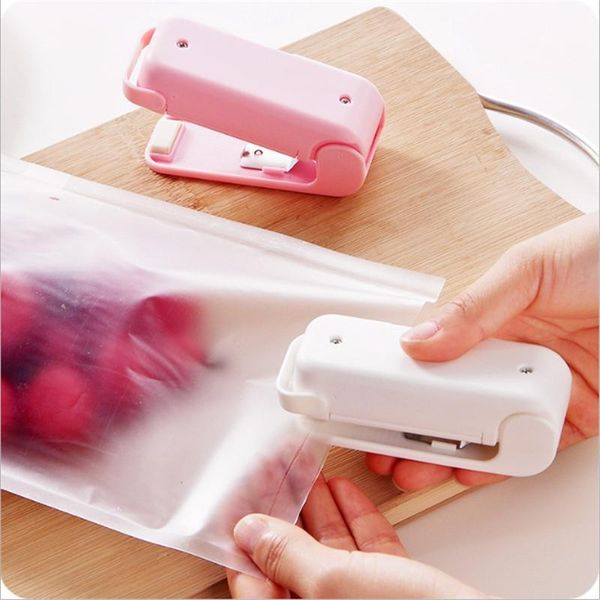 

portable heat sealer plastic package storage bag mini sealing machine handy sticker and seals for food snack kitchen accessories wmtuep