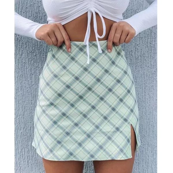 

women side split check mini skirt in light green, Black