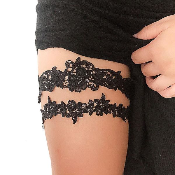 

2pcs wedding bridal leg solid color accessories lace flower hollow out embroidered stretchy garters, Black;white