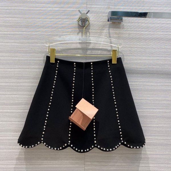 

autumn brand diamonds beading woman skirts 2020 white/black elegant high waist a-line mini skirts womens drop shipping