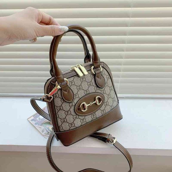 

2022 factory wholesale handbag sense women's summer one shoulder style shell