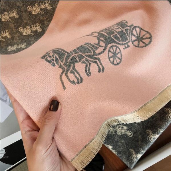 

новая зима 2020 моды кашемира кисточка коллаж шарф дизайнерская шаль, Blue;gray