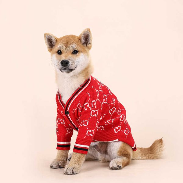 Fashion Dog Apparel Pullover Herbst Winter hochwertig bedruckt rot khaki klein mittel Haustier Katze Hunde Pullover Kleidung Knöpfe Oberbekleidung cool