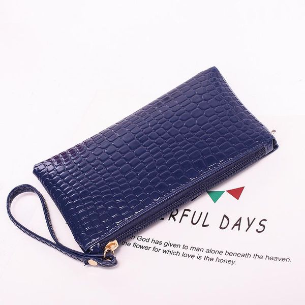 

2020 new female bag korean version of crocodile pattern clutch bag ladies mobile phone wallet wallet leather small