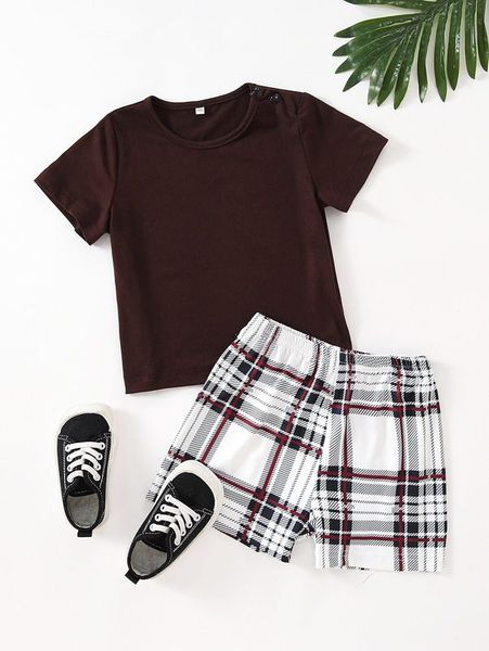 

baby 1pc solid tee & 1pc plaid shorts she, White