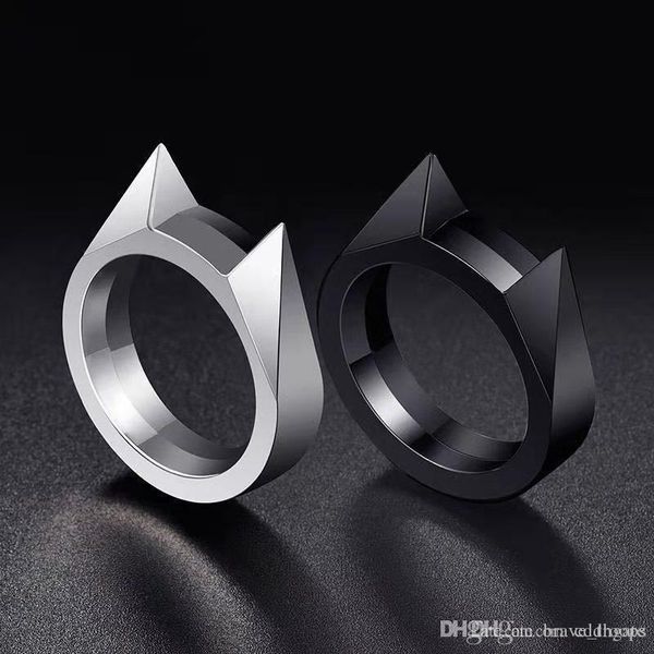 

self defense ring refers to tiger ring ring, male and female self-defense supplies broken window equipment fashion necklace anti wolf defens