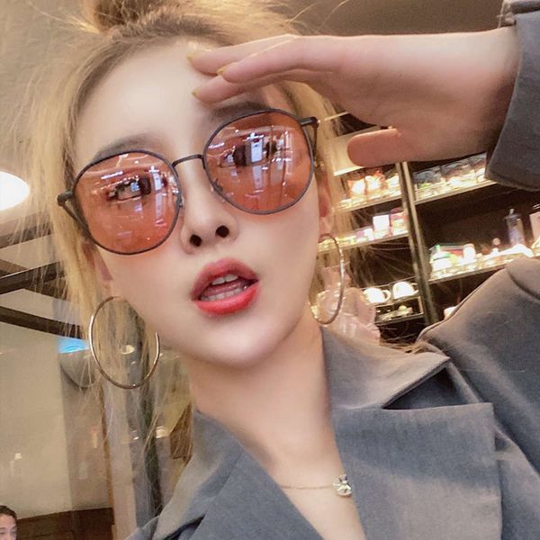 

tawny sunglasses women's round super-a frame net red korean chaoren men's super fire anti ultraviolet polarized sunglasses, White;black