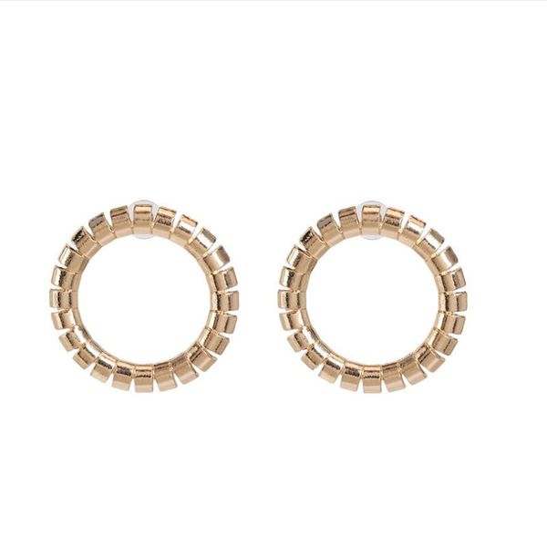 

2020 designer luxury European and American trendy fashion jewelry simple temperament wild metal gear large circle earrings female