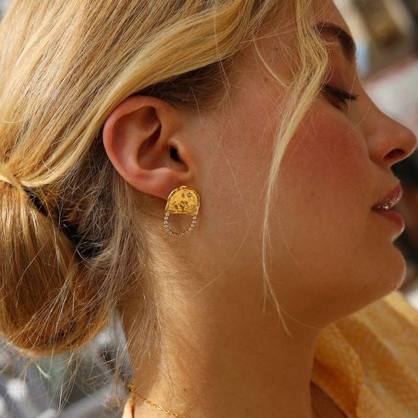 

stud fashion online celebrity zircon inlaid chain earrings women semicircle carving french exquisite jewelry y10, Golden;silver