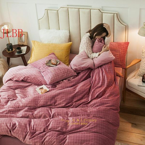 

27c new fashion grid fleece bedding set 4pcs/set winter warm elastic fitted/ flat sheet modern duvet cover set embroidery cover