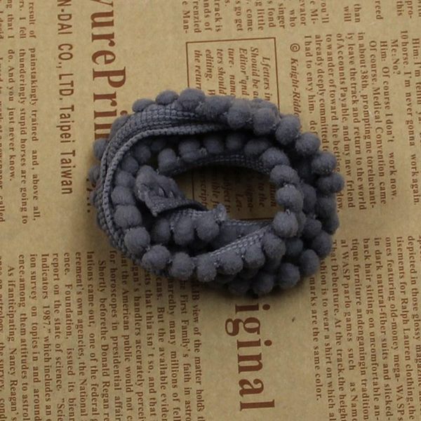 

5yards lot 1.1cm color pompom small ball cotton bohemian tassel trimming fringes for sewing clothes scarf curtains decoration h qylnwz