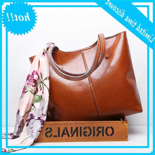 

2021 autumn winter new fashion trend leather hand versatile lady large capacity shoulder bag