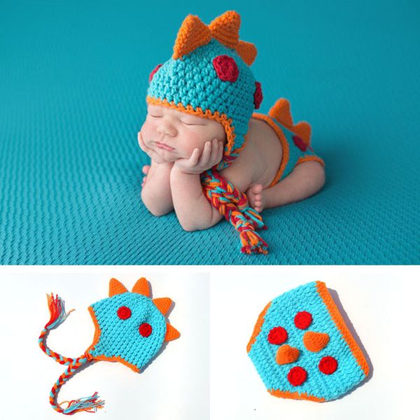 Puntelli per fotografia neonato Lavorato a maglia Dinosauro carino Puntelli per fotografia per bambini Set di abbigliamento per neonati Cappello invernale per neonati