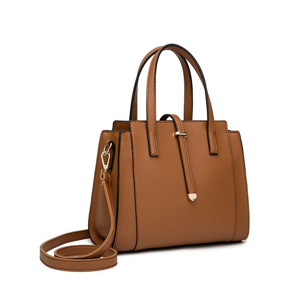 

2020luxurysdesigners005