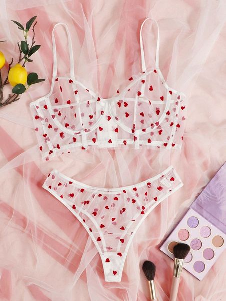 

plus heart pattern mesh underwire lingerie set z5ff#, Black;white