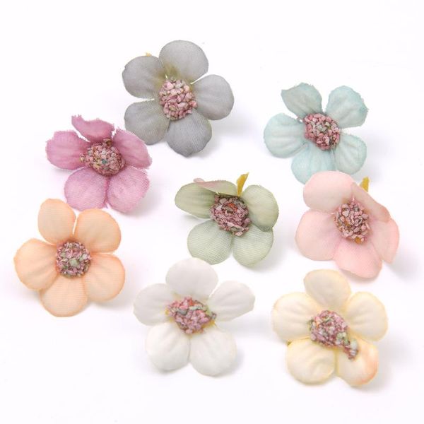 

30pcs 2cm multicolor daisy flower head mini silk artificial flower for crown scrap wedding home decor diy garland h jlljxs