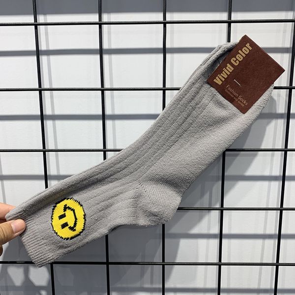 

korean east gate autumn and winter new cartoon smiling face students fashion cotton cotton socks versatile socks children kzr2y, Black