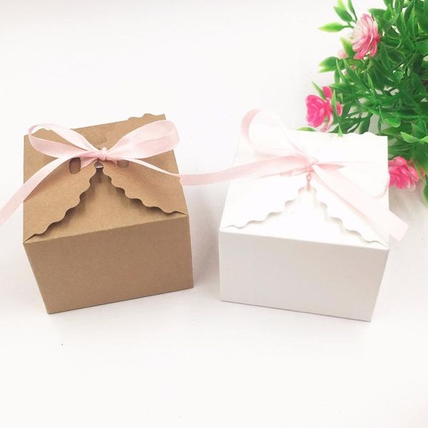 

30pcs/lot 9*9*6cm kraft paper square candy box wedding favors candy holder bags wedding party gift boxes with fre bbyowk