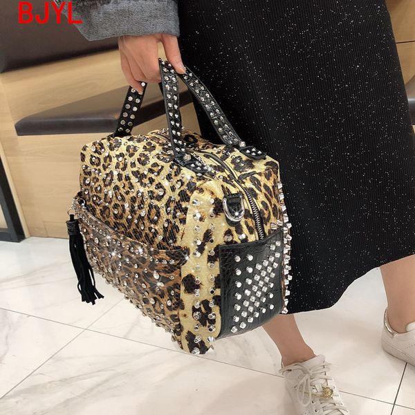 

luxury fashion rivet rhinestone women's handbag new ladies diamond bag women shoulder messenger bag female leopard print bags c0121