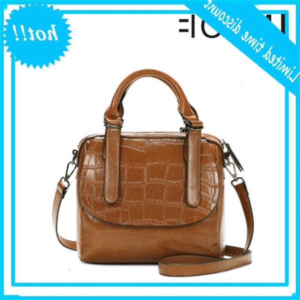 

cups women 2019 new crocodile pattern laid bags single shoulder crossbody bag female causal dead for daily