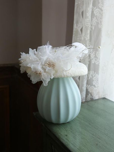 

stingy brim hats gauze feather flower bride headdress french retro england party dinner formal dress white bowler hat1, Blue;gray