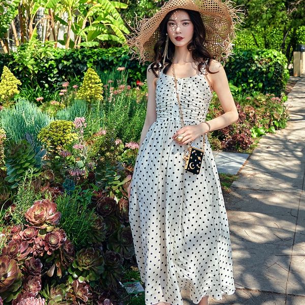 

fashionable temperament suspender sling sling skirt wave point lady dress 2020 summer new korean women's dress loose bra suspender skir, Black;gray