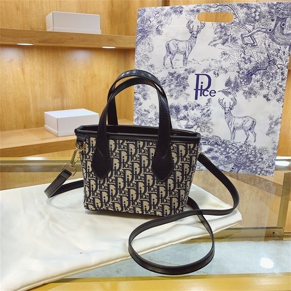 

factory store shop 2022 new letter embroidery small bag women's vegetable basket hand mobile phone and versatile one shoulder messenger