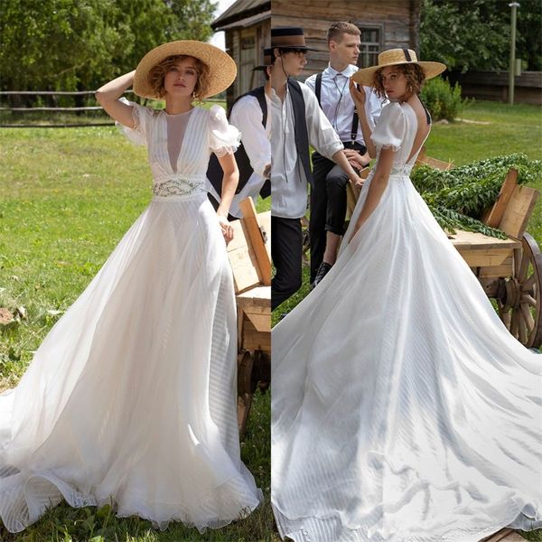 Neueste Boho A-Linie Brautkleider Sexy rückenfrei mit kurzen Ärmeln Applikationen Spitze Brautkleider Sweep Zug Strand Vestidos De Novia