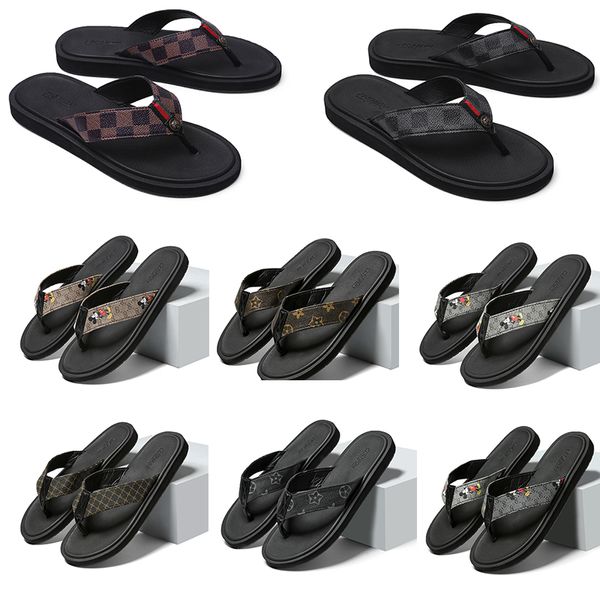 2022 NUOVI sandali di design di lusso Pantofole Scarpe Summer Beach Sandalo Pantofola con motivo a griglia Flower Flat sneakers da uomo con plateau 39-46