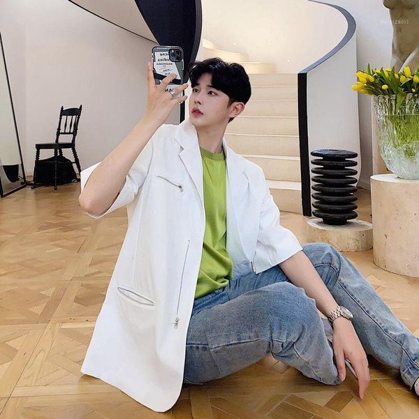 

2020 spring and summer new youth popular solid color thin section korean men's five-point sleeve suit fashion casual, White;black