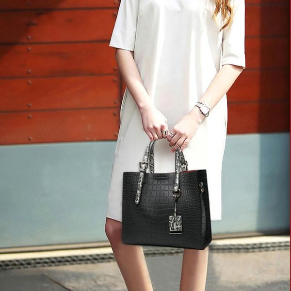 

alligator pu leather women shoulder bag handbag for women simple style female handbags all-match ladies casual crossbody