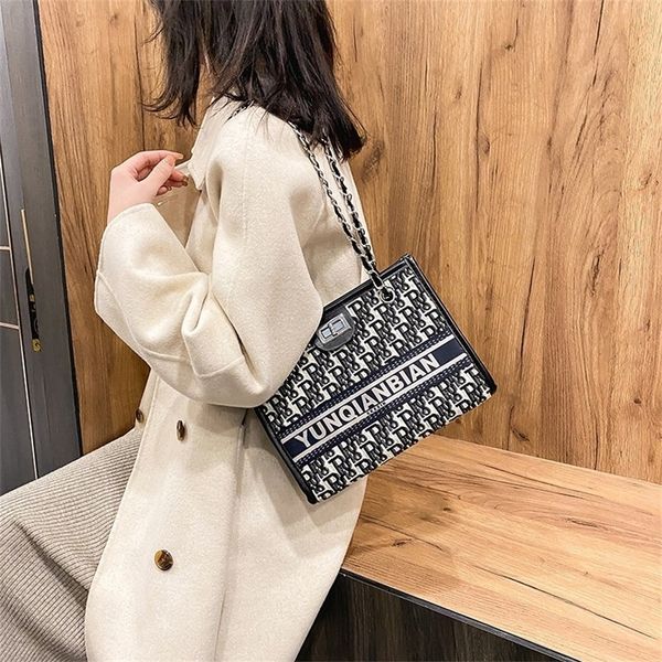 

designer sale korean fashion women's bag 2022 new versatile foreign style chain texture one shoulder high-capacity messenger khtv