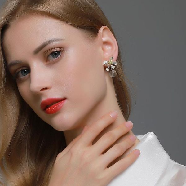 

stud korean fashion s925 sweet scented flower petal crystal earrings, Golden;silver