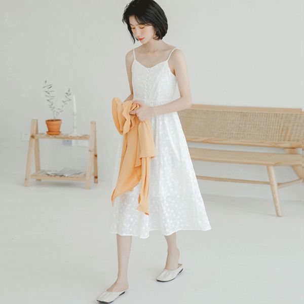 

french new korean version of 2020 summer minority platycodon fairy chic soft embroidery v-neck suspender skirt, Black;gray