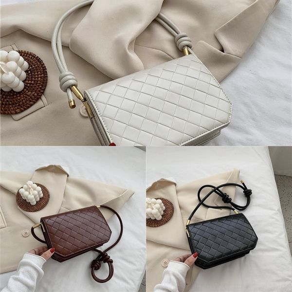 

47rfy высокое качество высокое мешок повелительницы женская мода 2020 лето новый мессенджер мода универсальный одно плечо подмышка чистый кр