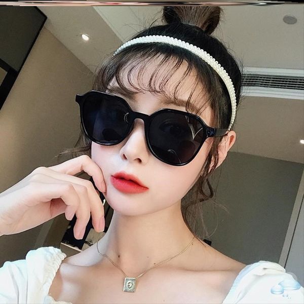 

lshow black wind small fragrance thin sunscreen big female round face white frame sunglasses special portable m, White;black