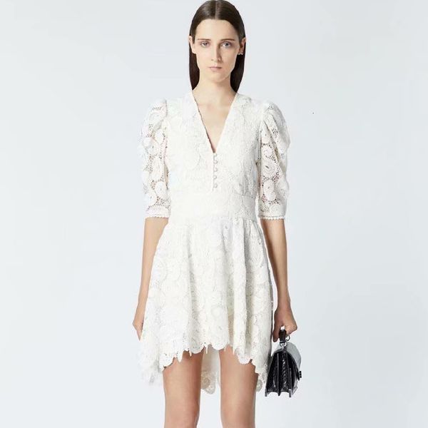 

2021 new summer v-low low-cut water-soluble hollowed flower stylish short-sleeve temperament swallowtail dress 7x73, Black;gray