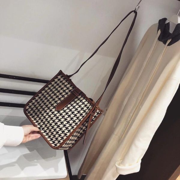 

women bags 2020 new high-end niche bucket bag net celebrity fashion messenger shoulder bag women luxury