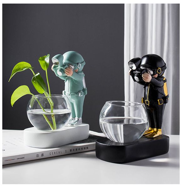 

nordic fashion personality astronaut astronaut water planting vase coffee shop table soft decoration decoration