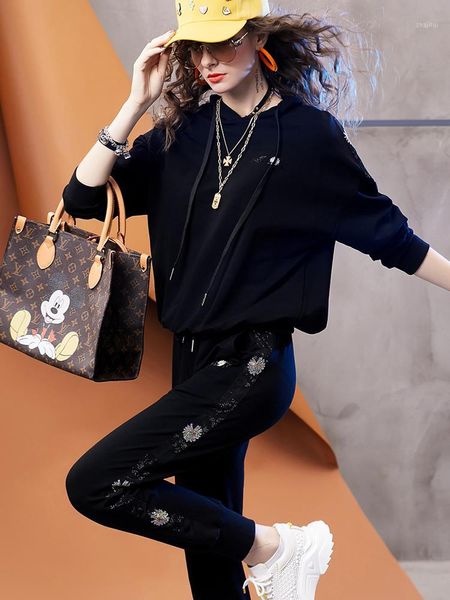 

european station daisy lettered drilling hoodie with drawstrings sweater pants two-piece autumn 2020 new women's suit1, White