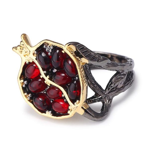 

cluster rings 2021 retro red garnet ring ladies pomegranate cirrus wedding party jewelry, fine men's jewelry, Golden;silver