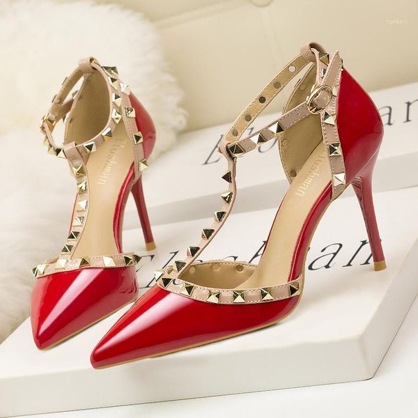 

spring 2021 nightclub stiletto heel, slim, high heel, pointed toe rivet hollowed-out strappy sandals1, Black
