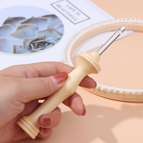 

sewing notions & tools 1pcs embroidery monks cloth knitting punch threader needle accessories diy weaving tool craft, Black